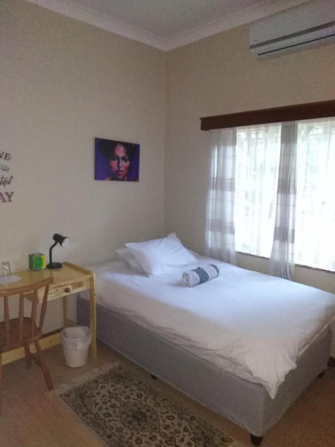 Xenia Bed & Breakfast Віндгук Екстер'єр фото