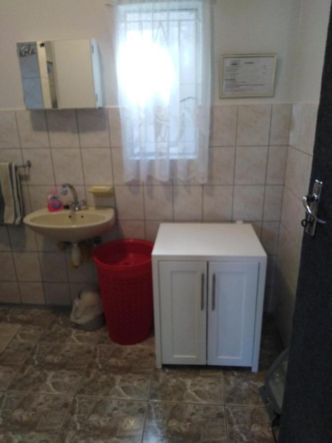 Xenia Bed & Breakfast Віндгук Екстер'єр фото