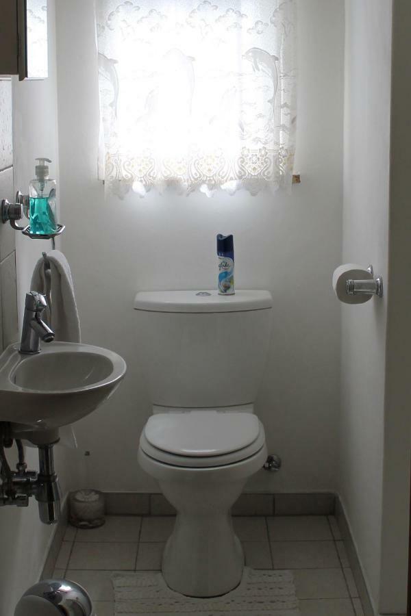 Xenia Bed & Breakfast Віндгук Екстер'єр фото