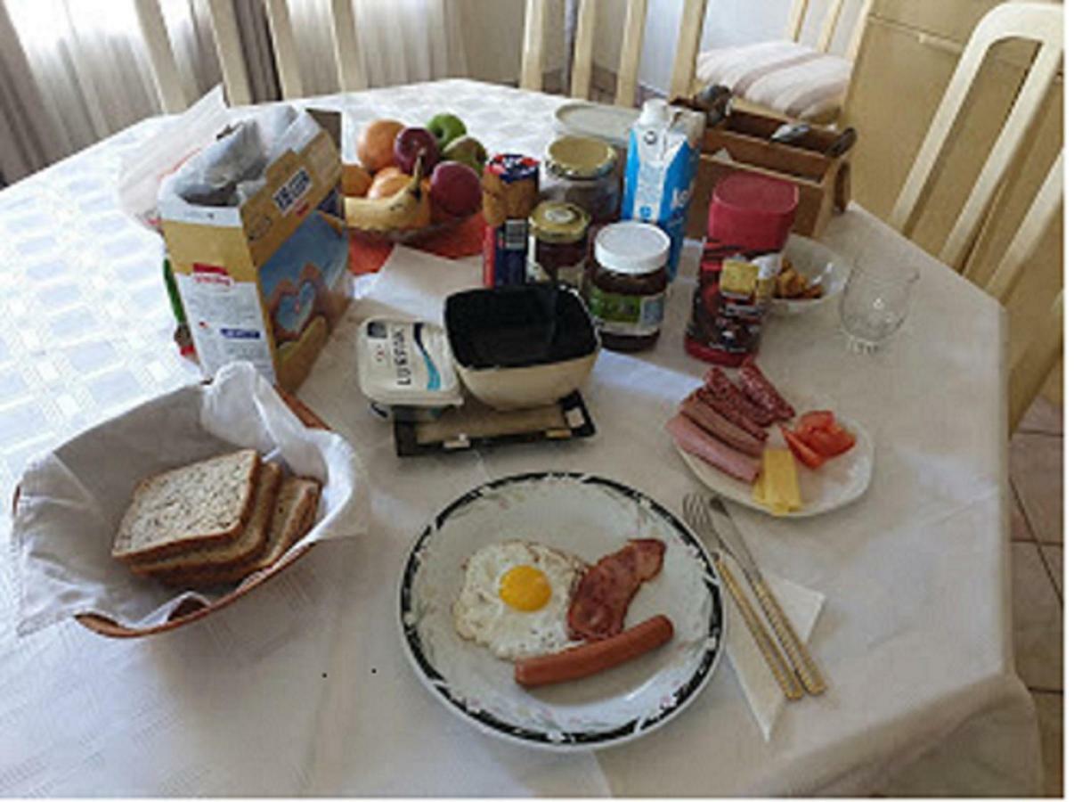 Xenia Bed & Breakfast Віндгук Екстер'єр фото